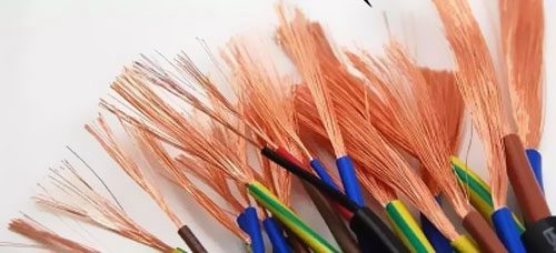 家中電線是否老化中，安全隱患要重視 